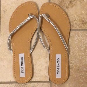 Steve Madden flip flops